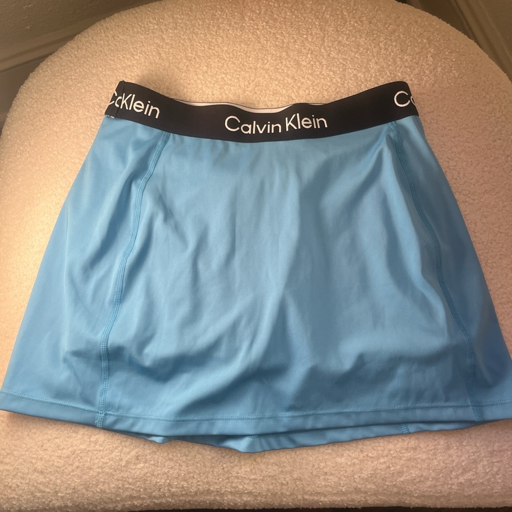 Calvin Klein mini golf skirt
